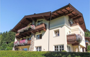 Nice apartment in Brixen im Thale with 2 Bedrooms and WiFi, Brixen Im Thale